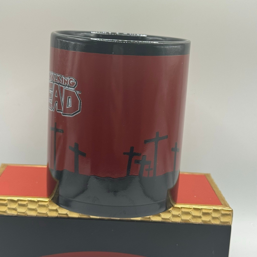 Taverncraft The Walking Dead Buried Rare iconic Ceramic Mug Limited Edition Mugs - Picture 2 of 5